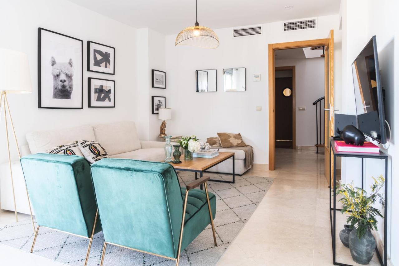 Pacificio Beachfront Malaga Exterior photo